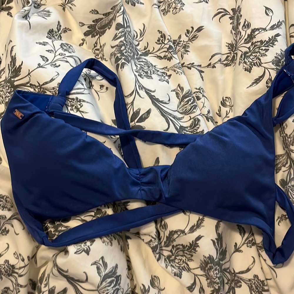 Roxy bikini top